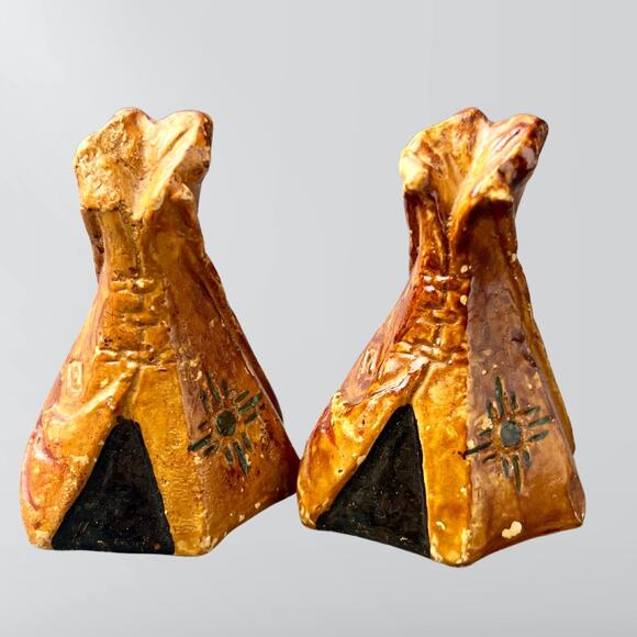 Vintage Ceramic Tipi Salt & Pepper Shaker - Picture 1 of 4